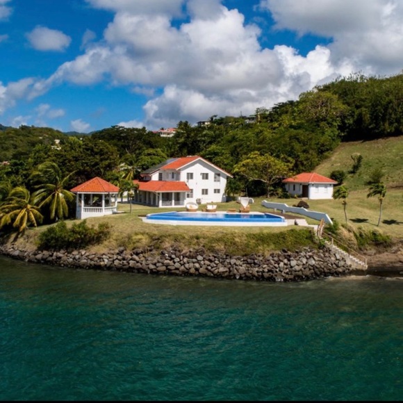 CLOSET CLOSING JUNE 6, 2023 ,PLUS PARADISE HOME ON THE OCEAN FOR SALE IN GRENADA - Picture 14 of 16